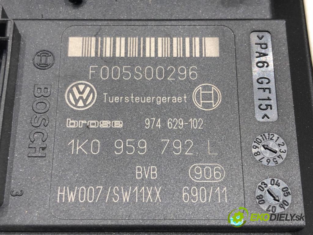 VW PASSAT B6 Variant (3C5) 2005 - 2011    1.9 TDI 77 kW [105 KM] olej napędowy 2005 - 2010  motor sťahovaní okna pravý přední část 1K0959792L 1K0959702P