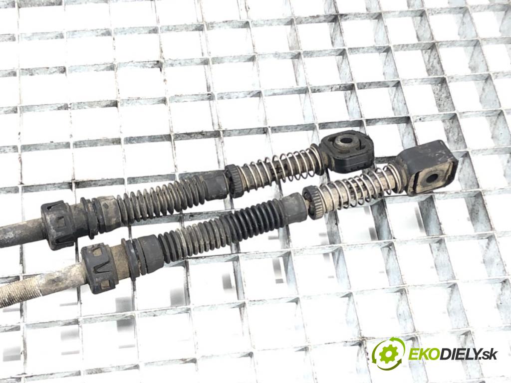 VW PASSAT B6 Variant (3C5) 2005 - 2011    1.9 TDI 77 kW [105 KM] olej napędowy 2005 - 2010  Kulisa 1K0711091A (Rýchlostné páky / kulisy)