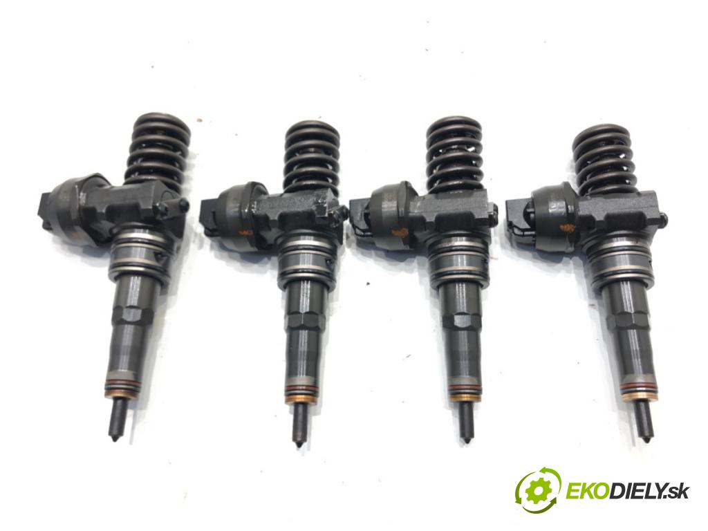 VW PASSAT B6 Variant (3C5) 2005 - 2011    1.9 TDI 77 kW [105 KM] olej napędowy 2005 - 2010  vstrekovače 038130073