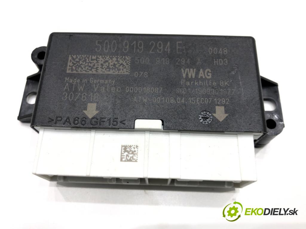 SEAT LEON (5F1) 2012 - 2022    1.6 TDI 77 kW [105 KM] olej napędowy 2012 - 2022  Modul PDC 5Q0919294E (Ostatné)