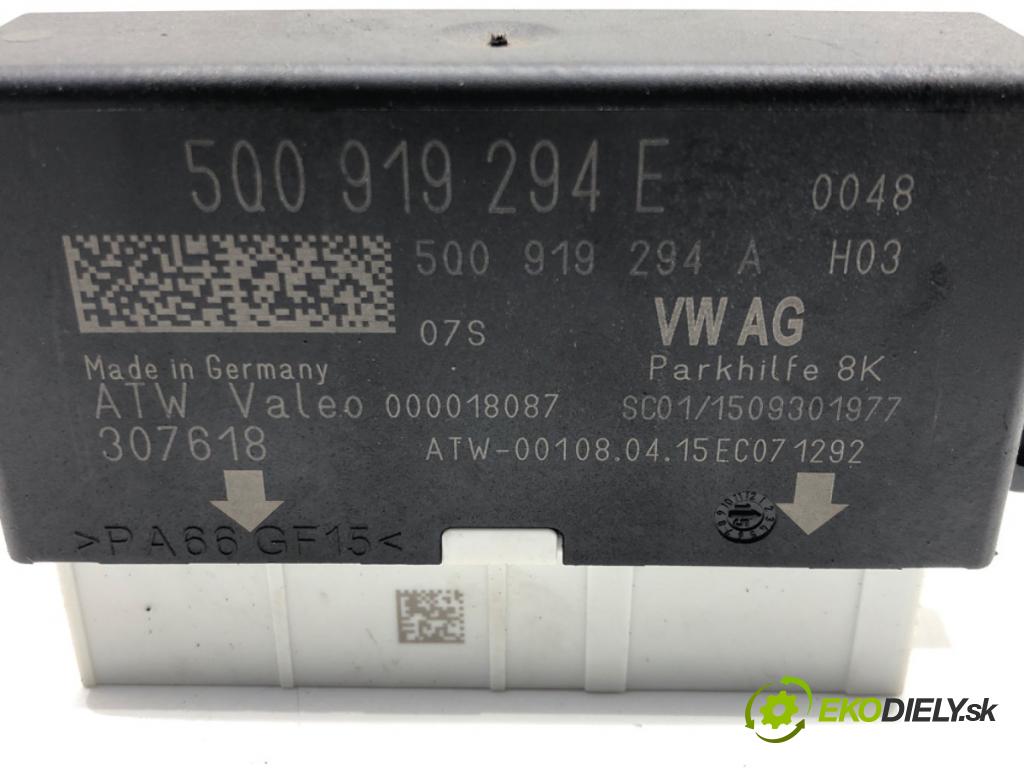 SEAT LEON (5F1) 2012 - 2022    1.6 TDI 77 kW [105 KM] olej napędowy 2012 - 2022  Modul PDC 5Q0919294E (Ostatné)