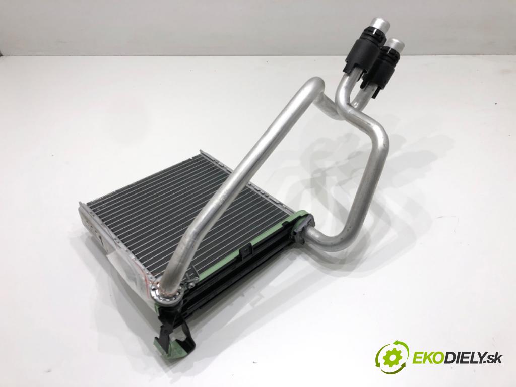 SEAT LEON (5F1) 2012 - 2022    1.6 TDI 77 kW [105 KM] olej napędowy 2012 - 2022  topné těleso radiátor topení 5Q0819031 (Radiátory topení)