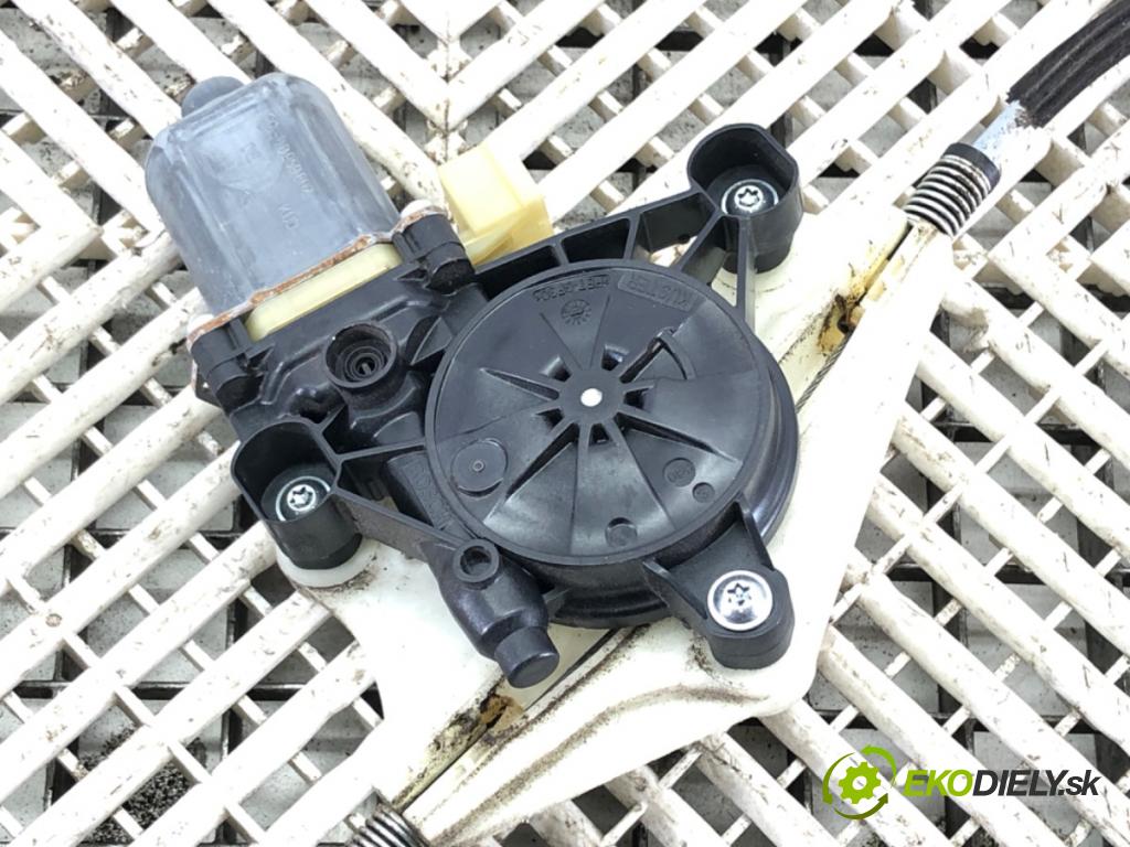 SEAT LEON (5F1) 2012 - 2022    1.6 TDI 77 kW [105 KM] olej napędowy 2012 - 2022  mechanismus okna pravý přední část 5Q0959802B