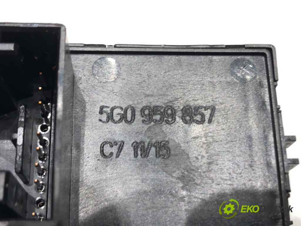 SEAT LEON (5F1) 2012 - 2022    1.6 TDI 77 kW [105 KM] olej napędowy 2012 - 2022  Prepínač okien 5G0959857 (Prepínače, spínače, tlačidlá a ovládače kúrenia)