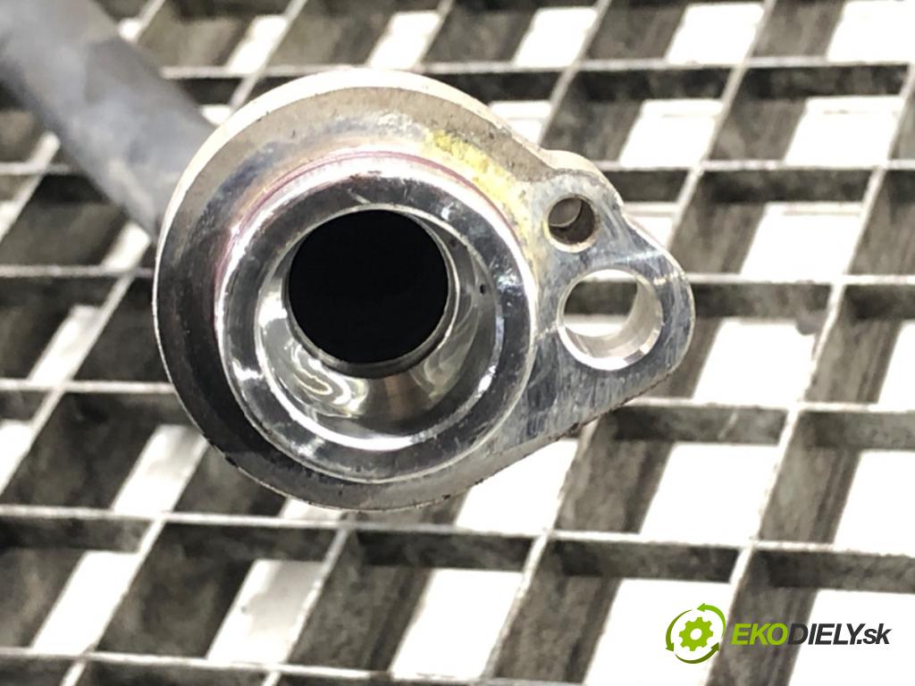 SEAT LEON (5F1) 2012 - 2022    1.6 TDI 77 kW [105 KM] olej napędowy 2012 - 2022  rúrka klimatizácie 5Q0820743M (Rúrky klimatizácie)
