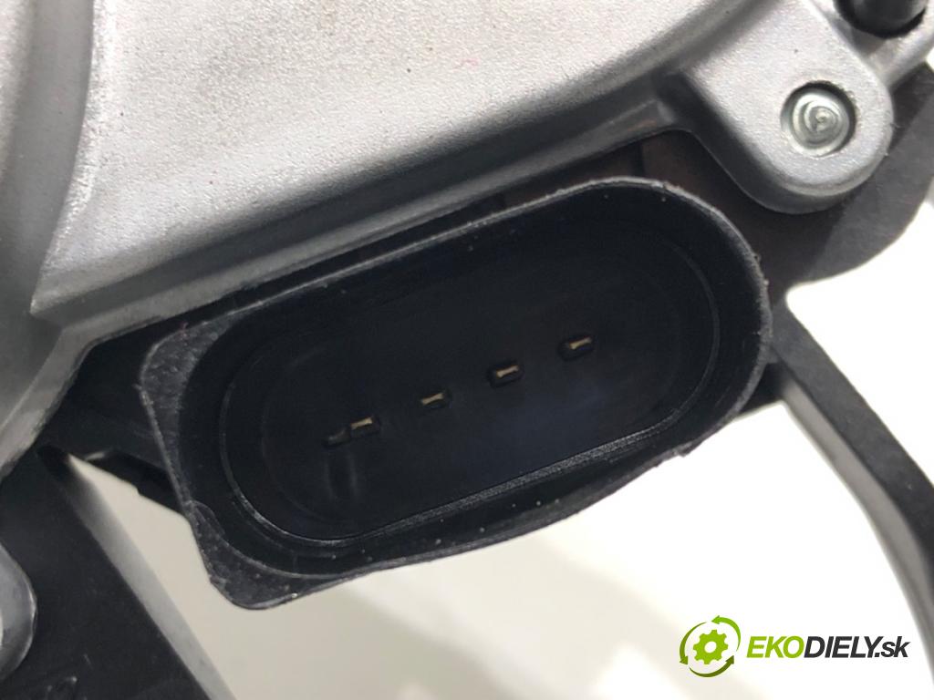 SEAT LEON (5F1) 2012 - 2022    1.6 TDI 77 kW [105 KM] olej napędowy 2012 - 2022  motor stěračů zadní část 5F9955711