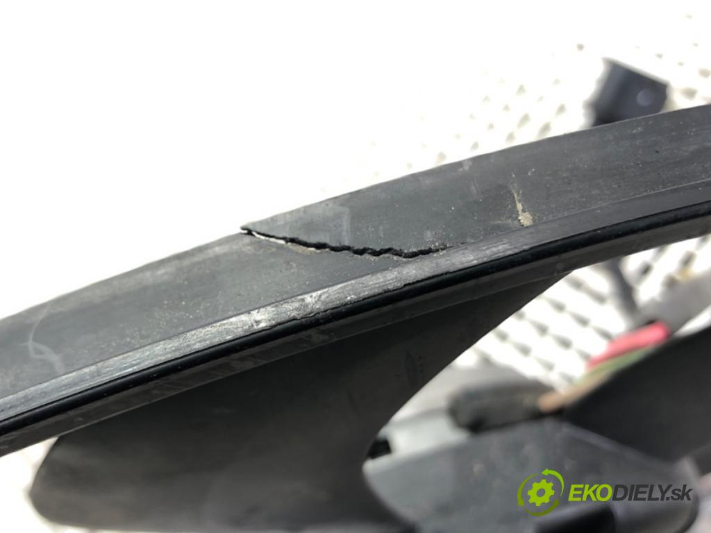 SEAT LEON (5F1) 2012 - 2022    1.6 TDI 77 kW [105 KM] olej napędowy 2012 - 2022  ventilátor chladiče 5Q0959455AL (Ventilátory)