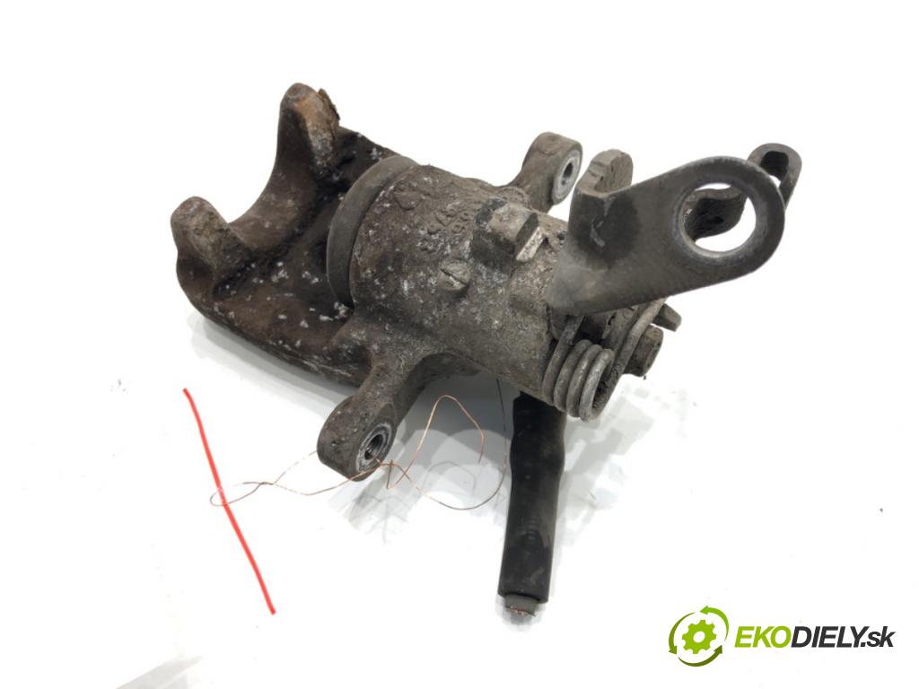 SEAT LEON (5F1) 2012 - 2022    1.6 TDI 77 kW [105 KM] olej napędowy 2012 - 2022  Brzdič strmeň ľavy zad