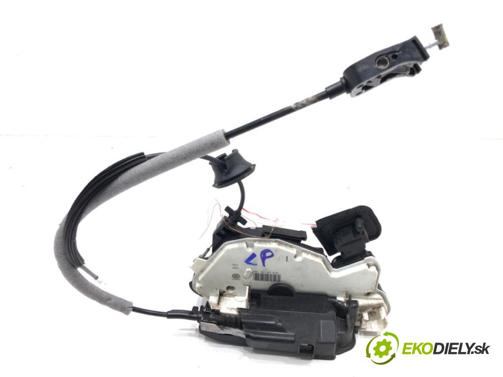 SEAT LEON (5F1) 2012 - 2022    1.6 TDI 77 kW [105 KM] olej napędowy 2012 - 2022  zámok dveře levý přední část 5K1837015E