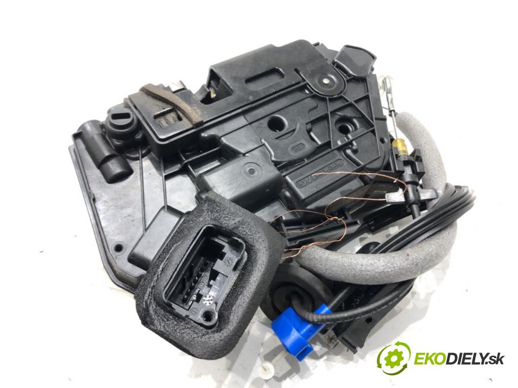 SEAT LEON (5F1) 2012 - 2022    1.6 TDI 77 kW [105 KM] olej napędowy 2012 - 2022  zámok dveře pravý zadní část 5K4839016Q