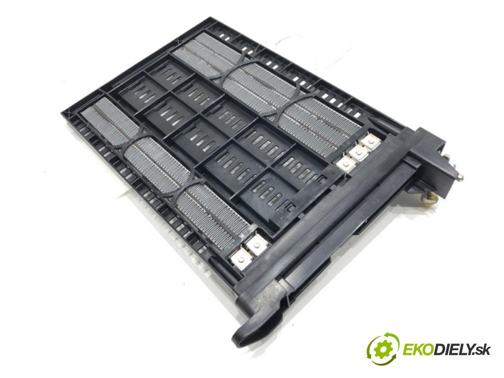 SEAT LEON (5F1) 2012 - 2022    1.6 TDI 77 kW [105 KM] olej napędowy 2012 - 2022  topné těleso radiátor topení elektrická 5WA963235 (Radiátory topení)