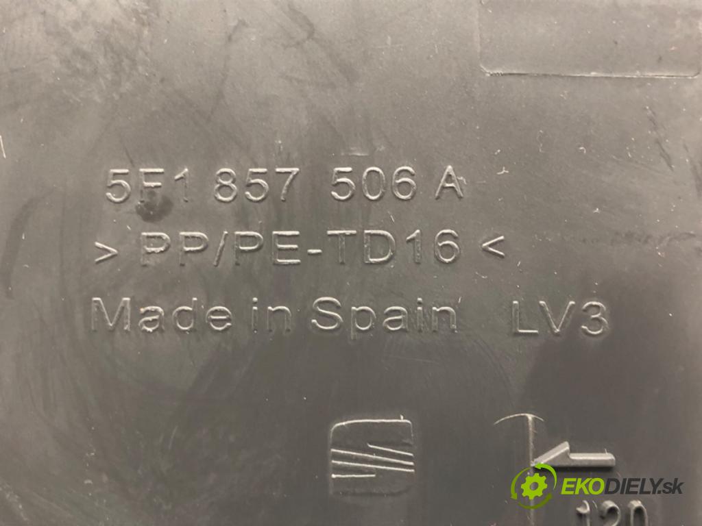 SEAT LEON (5F1) 2012 - 2022    1.6 TDI 77 kW [105 KM] olej napędowy 2012 - 2022  Priehradka, kastlík volantu 5F1857506A