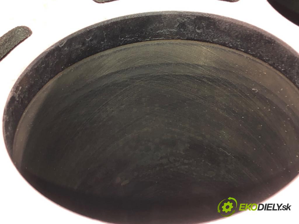 SEAT LEON (5F1) 2012 - 2022    1.6 TDI 77 kW [105 KM] olej napędowy 2012 - 2022  blok Motor 04L023A (Blok motora)