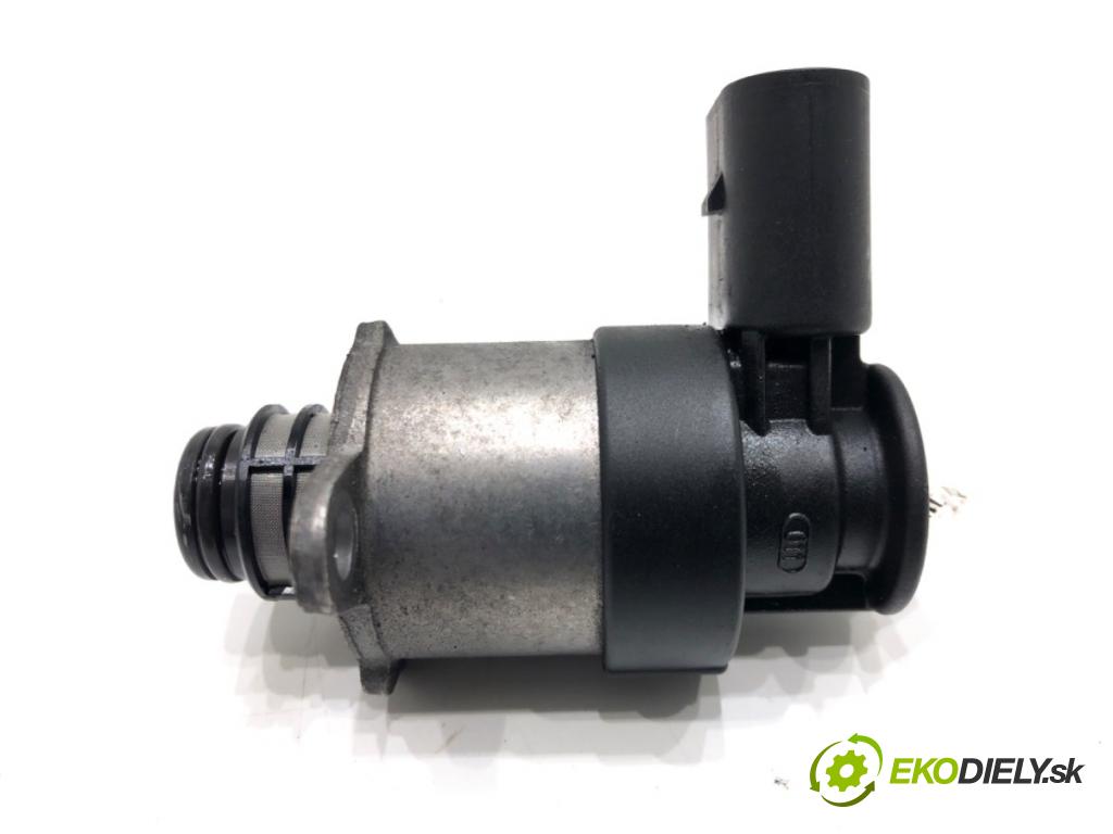 SEAT LEON (5F1) 2012 - 2022    1.6 TDI 77 kW [105 KM] olej napędowy 2012 - 2022  Regulátor tlaku paliva 0928400768 (Ostatné)