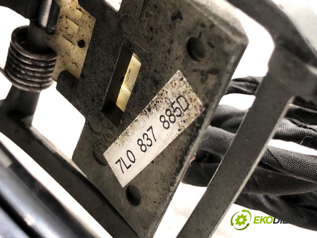 VW TOUAREG (7LA, 7L6, 7L7) 2002 - 2013    5.0 V10 TDI 230 kW [313 KM] olej napędowy 2002 - 2010  Kľučka vonkajšia ľavy predný 7L0837885D