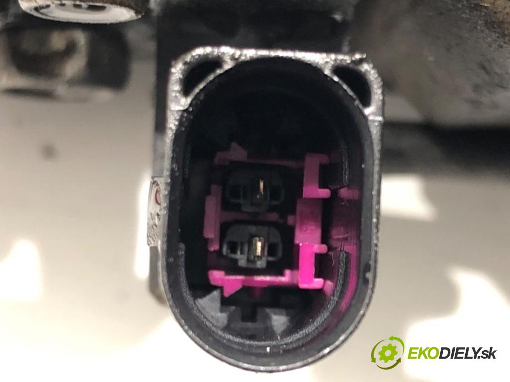 VW TOUAREG (7LA, 7L6, 7L7) 2002 - 2013    5.0 V10 TDI 230 kW [313 KM] olej napędowy 2002 - 2010  kompresor klimatizace 7H0820805C (Kompresory)