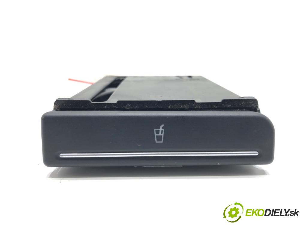 AUDI A4 B7 Avant (8ED) 2004 - 2008    2.0 TDI 125 kW [170 KM] olej napędowy 2006 - 2008  Držiak na nápoje 8E1862534K (Úchyty, držiaky na nápoje)