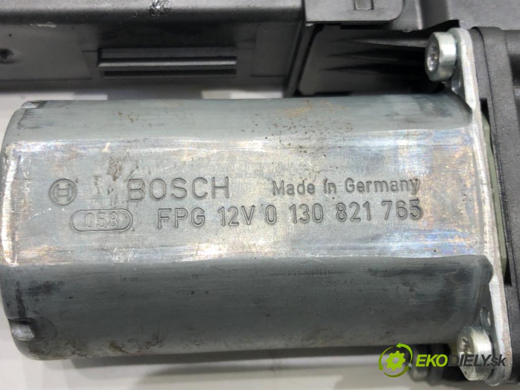 AUDI A4 B7 Avant (8ED) 2004 - 2008    2.0 TDI 125 kW [170 KM] olej napędowy 2006 - 2008  motorek sťahovaní okna přední část levý 8E1959801H (Ostatné)