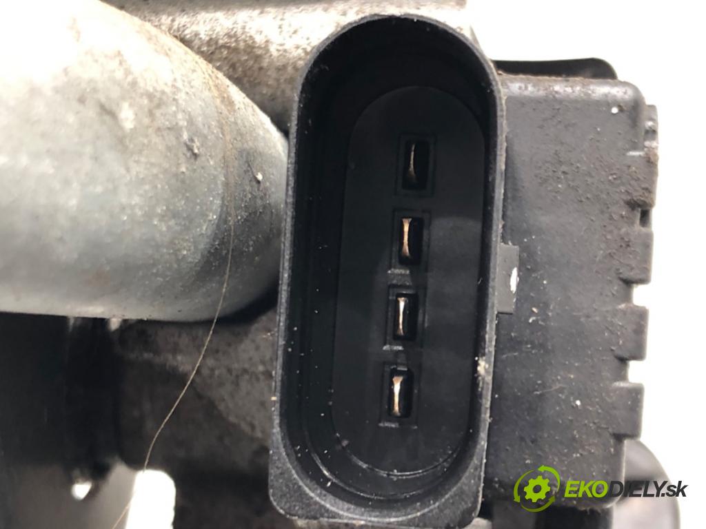 AUDI A4 B7 Avant (8ED) 2004 - 2008    2.0 TDI 125 kW [170 KM] olej napędowy 2006 - 2008  Mechanizmus stieračov predný 8E1955119 (Motorčeky stieračov predné)