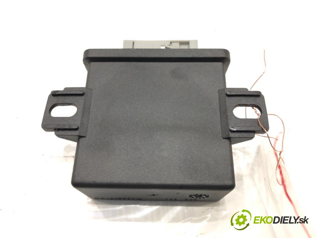 AUDI A4 B7 Avant (8ED) 2004 - 2008    2.0 TDI 125 kW [170 KM] olej napędowy 2006 - 2008  Modul svetiel 8P0907357F (Ostatné)