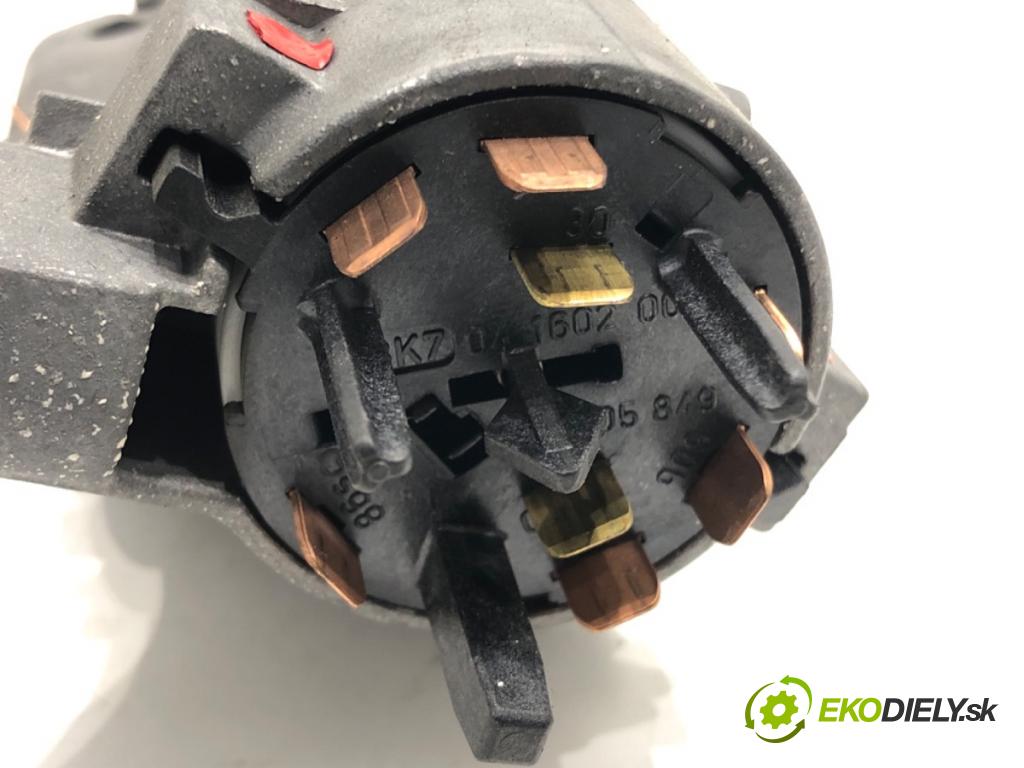 VW PASSAT B5.5 (3B3) 2000 - 2005    1.8 T 20V 110 kW [150 KM] benzyna 2000 - 2005  spinačka 4B0905851A (Spínacie skrinky a kľúče)