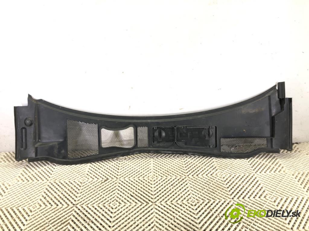 VW PASSAT B5.5 (3B3) 2000 - 2005    1.8 T 20V 110 kW [150 KM] benzyna 2000 - 2005  Torpédo, plast pod čelné okno 3B1819417C (Torpéda)