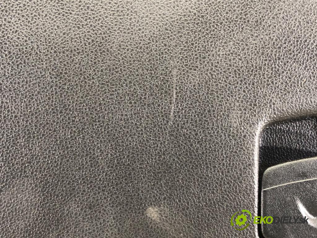 RENAULT KADJAR (HA_, HL_) 2015 - 2022    1.6 dCi 130 4x4 96 kW [130 KM] olej napędowy 2015 - 2022  Priehradka, kastlík spolujazdca  (Priehradky, kastlíky)