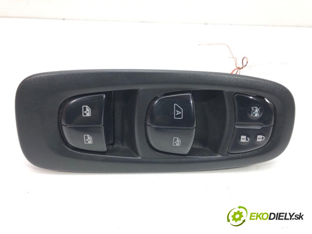 RENAULT KADJAR (HA_, HL_) 2015 - 2022    1.6 dCi 130 4x4 96 kW [130 KM] olej napędowy 2015 - 2022  Prepínač okien 254011766R (Prepínače, spínače, tlačidlá a ovládače kúrenia)