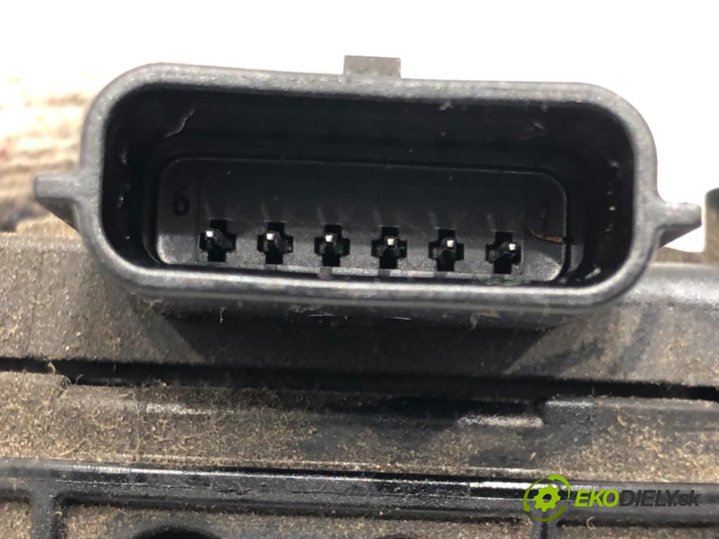 RENAULT KADJAR (HA_, HL_) 2015 - 2022    1.6 dCi 130 4x4 96 kW [130 KM] olej napędowy 2015 - 2022  Potenciometer plynu 180024BA0B (Pedále)