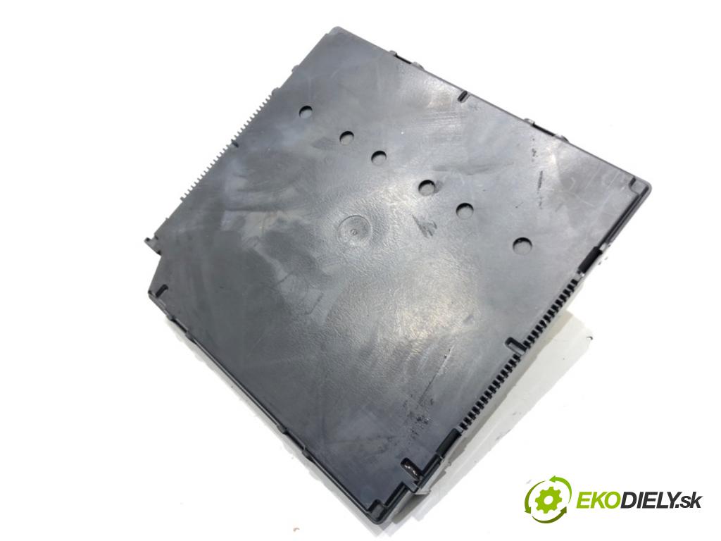 VW CADDY IV Nadwozie pełne/minivan (SAA, SAH) 2015 - 2022    2.0 TDI 55 kW [75 KM] olej napędowy 2015 - 2020  Modul komfortu 5K0937085AD (Moduly komfortu)