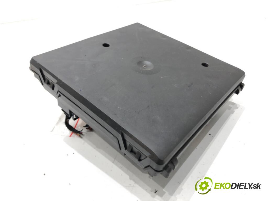 VW POLO (9N_, 9A_) 2001 - 2014    1.2 12V 47 kW [64 KM] benzyna 2001 - 2007  Modul komfortu 6Q1937049D (Moduly komfortu)