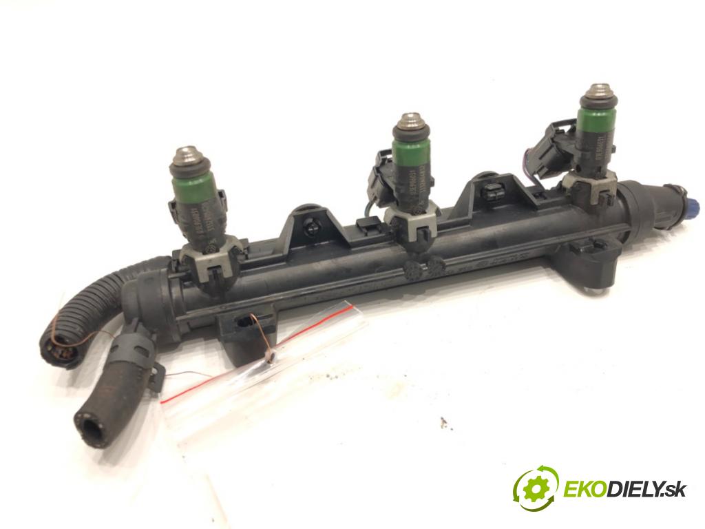 VW POLO (9N_, 9A_) 2001 - 2014    1.2 12V 47 kW [64 KM] benzyna 2001 - 2007  Lišta vstrekovacia 03E133320 (Vstrekovacie lišty)