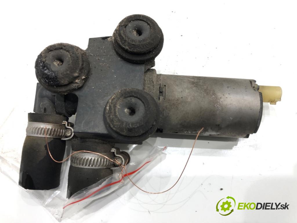 BMW 3 (E90) 2004 - 2012    320 d 120 kW [163 KM] olej napędowy 2004 - 2011  DALŠÍ: pumpa vody 8369806 (Vodní pumpy)