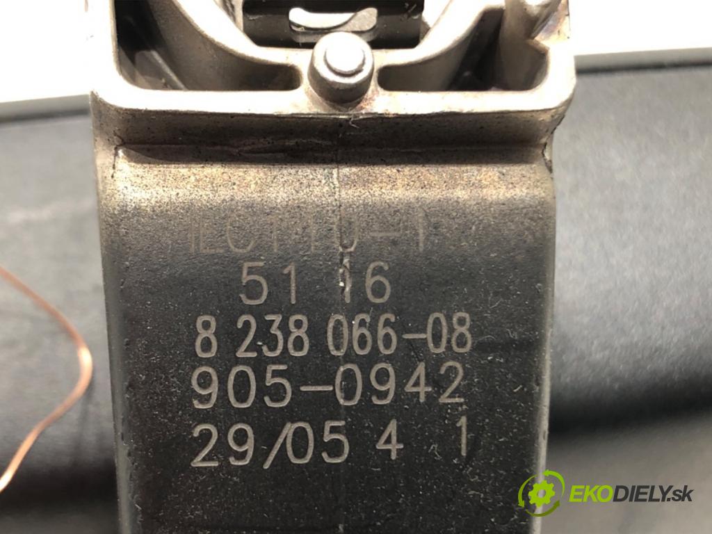 BMW 3 (E90) 2004 - 2012    320 d 120 kW [163 KM] olej napędowy 2004 - 2011  zpětné zrcátko vnitřní 8238066 (Světla vnitřní)