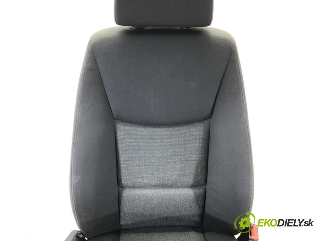 BMW 3 (E90) 2004 - 2012    320 d 120 kW [163 KM] olej napędowy 2004 - 2011  Sedadlo pravy predný