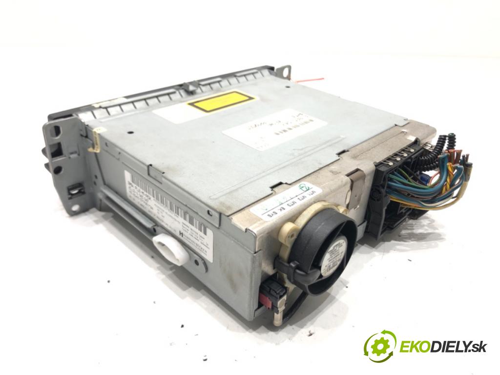 BMW 3 (E90) 2004 - 2012    320 d 120 kW [163 KM] olej napędowy 2004 - 2011  čítač navigácie 6965047 (Ostatné)