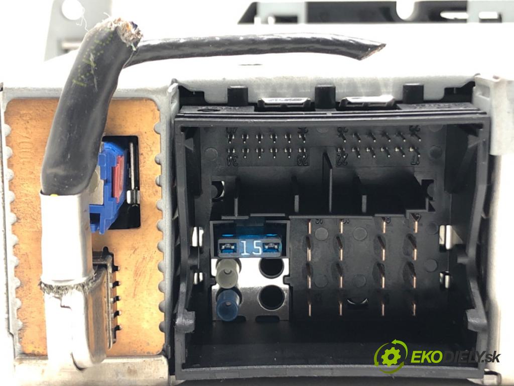 BMW 3 (E90) 2004 - 2012    320 d 120 kW [163 KM] olej napędowy 2004 - 2011  čítač navigácie 6965047 (Ostatné)