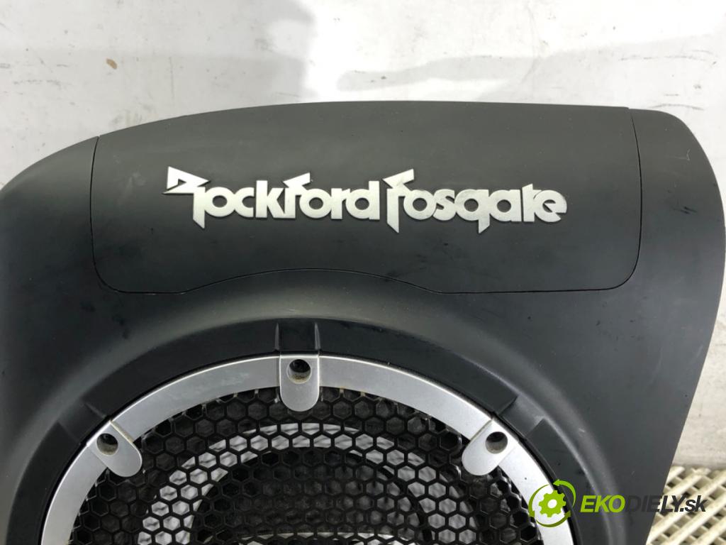 MITSUBISHI OUTLANDER II (CW_W) 2006 - 2012    2.4 4WD (CW5W) 125 kW [170 KM] benzyna 2007 - 2012  subwoofer 8720A012 (Audio zariadenia)