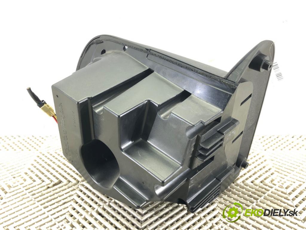 MITSUBISHI OUTLANDER II (CW_W) 2006 - 2012    2.4 4WD (CW5W) 125 kW [170 KM] benzyna 2007 - 2012  subwoofer 8720A012 (Audio zariadenia)