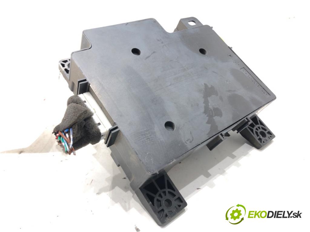 MITSUBISHI OUTLANDER II (CW_W) 2006 - 2012    2.4 4WD (CW5W) 125 kW [170 KM] benzyna 2007 - 2012  modul BSI 8637A824 (Pojistkové skříňky)