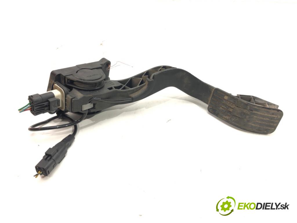 CITROEN C4 I (LC_) 2004 - 2014    1.6 HDi 80 kW [109 KM] olej napędowy 2004 - 2011  Potenciometer plynu  (Pedále)