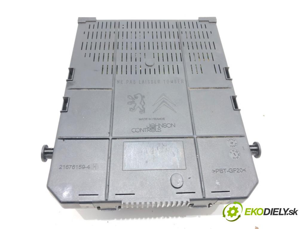 CITROEN C4 I (LC_) 2004 - 2014    1.6 HDi 80 kW [109 KM] olej napędowy 2004 - 2011  modul BSI 21676159-4 (Pojistkové skříňky)