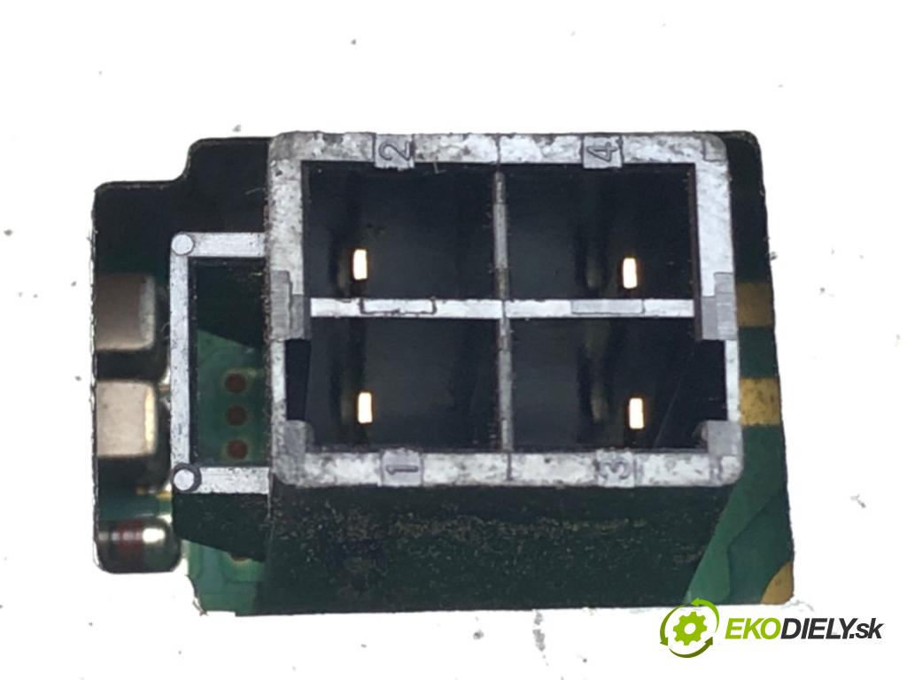 CITROEN C4 I (LC_) 2004 - 2014    1.6 HDi 80 kW [109 KM] olej napędowy 2004 - 2011  Menič XENON 89035114 (Riadiace jednotky xenónu)