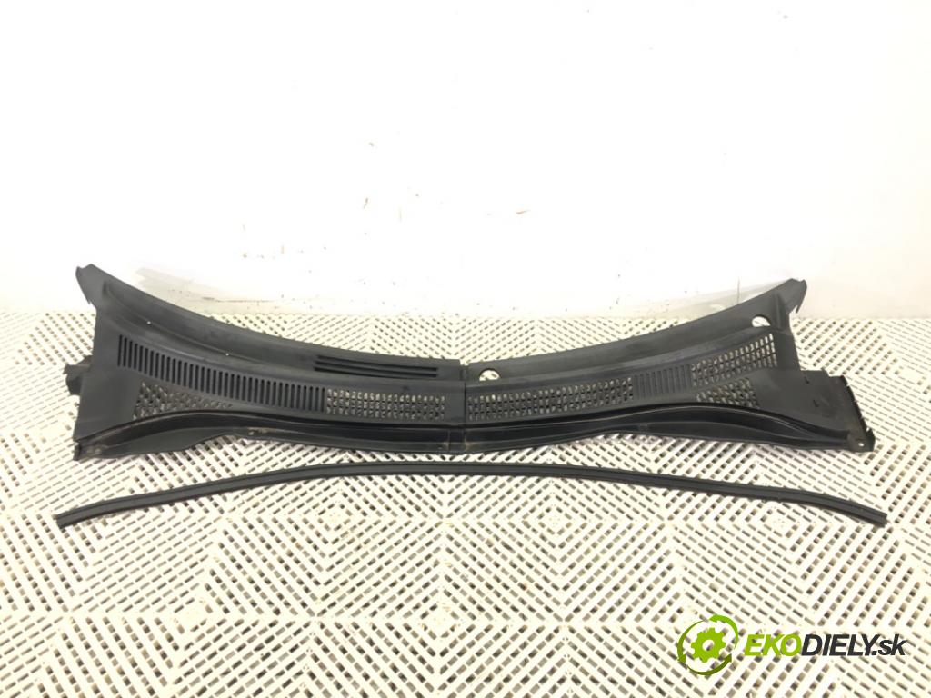 SUZUKI SWIFT III (MZ, EZ) 2005 - 2022    1.3 (RS 413) 68 kW [92 KM] benzyna 2005 - 2022  Torpédo, plast pod čelné okno 72341-62J0 (Torpéda)