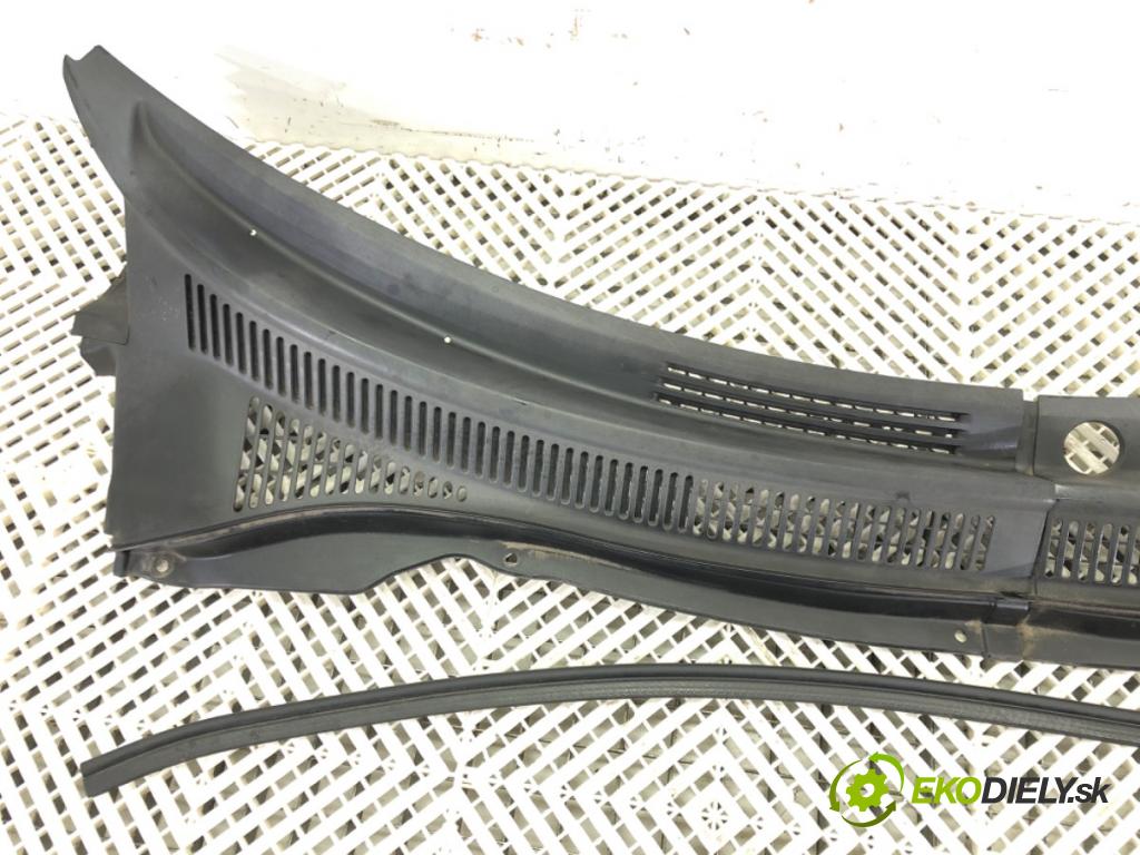 SUZUKI SWIFT III (MZ, EZ) 2005 - 2022    1.3 (RS 413) 68 kW [92 KM] benzyna 2005 - 2022  Torpédo, plast pod čelné okno 72341-62J0 (Torpéda)