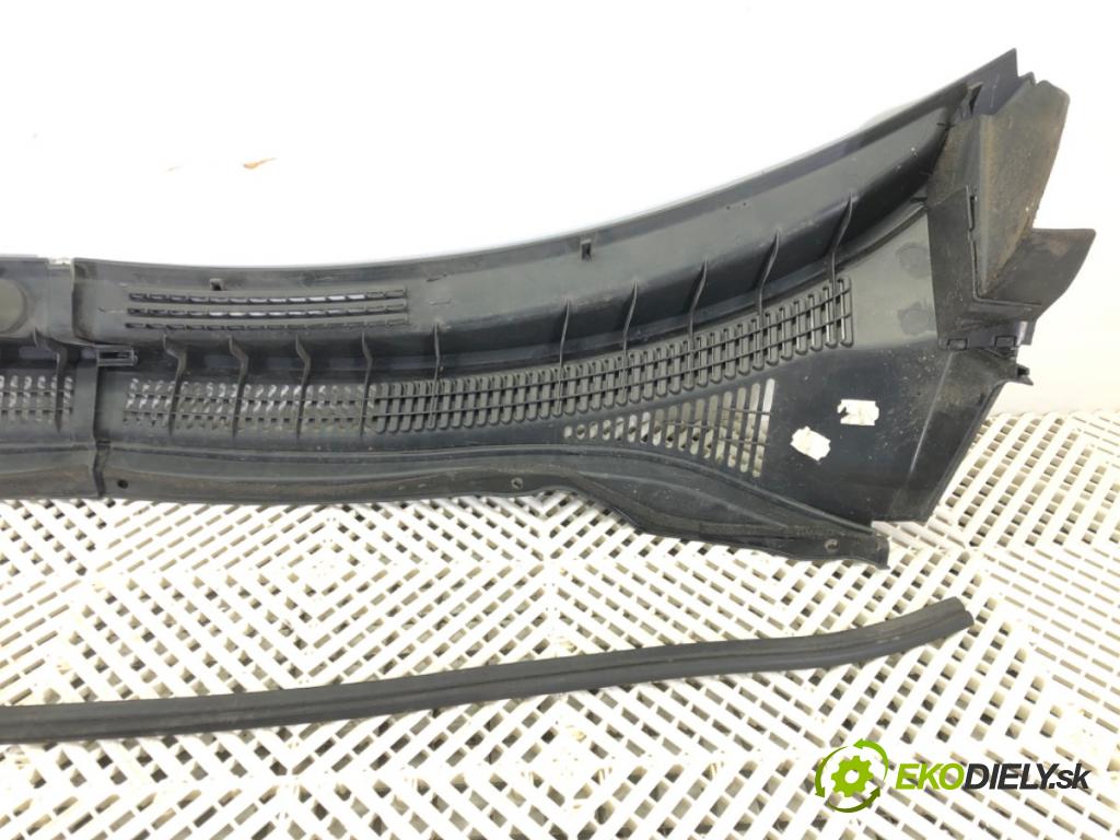 SUZUKI SWIFT III (MZ, EZ) 2005 - 2022    1.3 (RS 413) 68 kW [92 KM] benzyna 2005 - 2022  Torpédo, plast pod čelné okno 72341-62J0 (Torpéda)