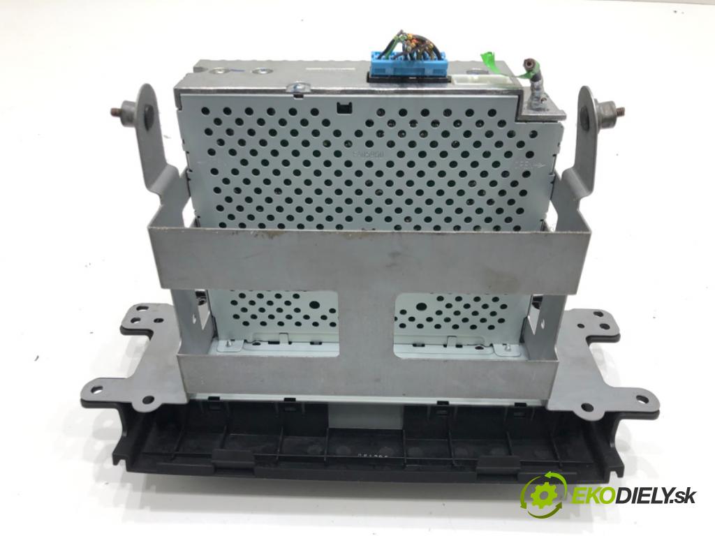 FIAT SEDICI (189_) 2006 - 2014    1.9 D Multijet 88 kW [120 KM] olej napędowy 2006 - 2011  RADIO 39101-79J0 (Audio zariadenia)