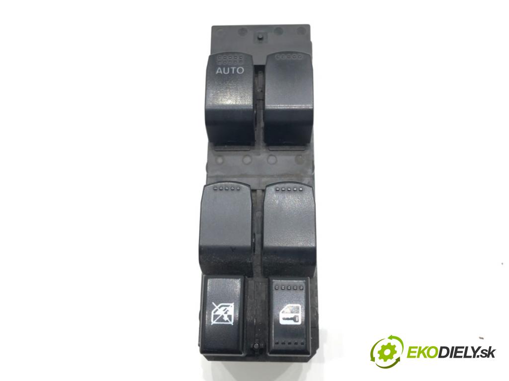 FIAT SEDICI (189_) 2006 - 2014    1.9 D Multijet 88 kW [120 KM] olej napędowy 2006 - 2011  Prepínač okien  (Prepínače, spínače, tlačidlá a ovládače kúrenia)