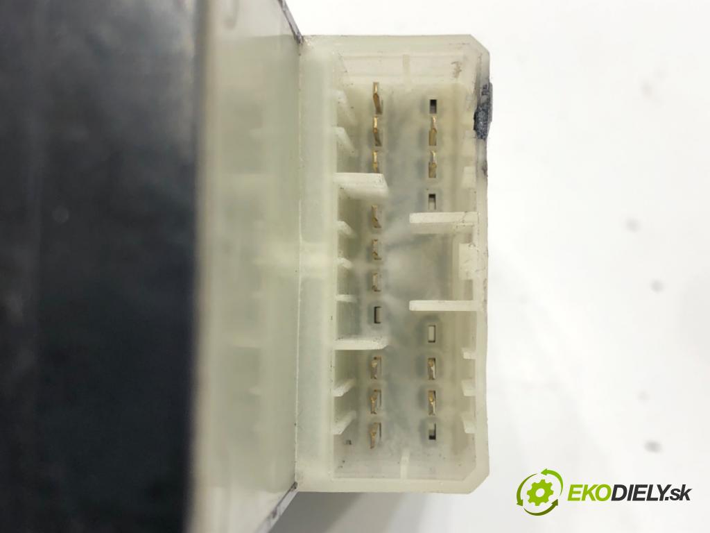 FIAT SEDICI (189_) 2006 - 2014    1.9 D Multijet 88 kW [120 KM] olej napędowy 2006 - 2011  Prepínač okien  (Prepínače, spínače, tlačidlá a ovládače kúrenia)