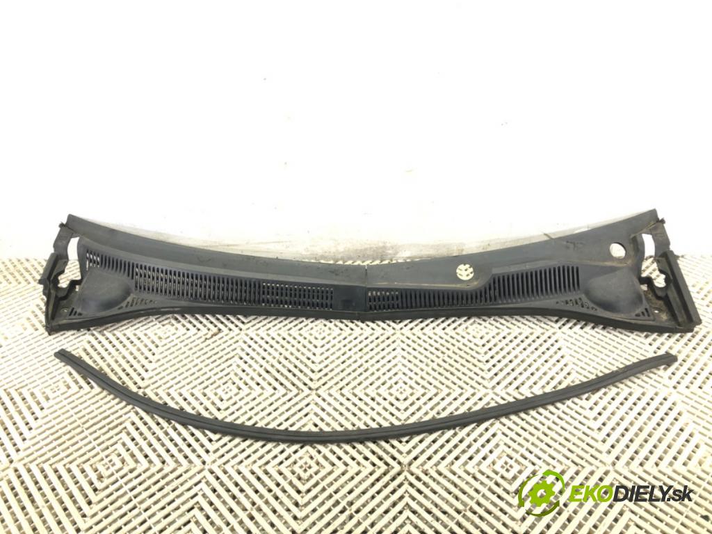 FIAT SEDICI (189_) 2006 - 2014    1.9 D Multijet 88 kW [120 KM] olej napędowy 2006 - 2011  Torpédo, plast pod čelné okno  (Torpéda)